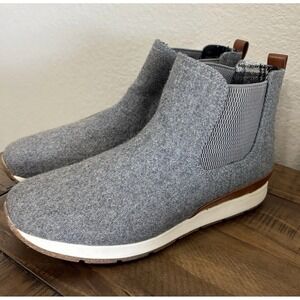 BOC Born Boots Womens 8-9 Kara Ankle Chelsea Booties Gray Faux Wool Pull On